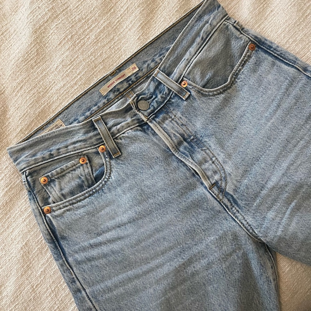 Levi’s Wedgie Straight